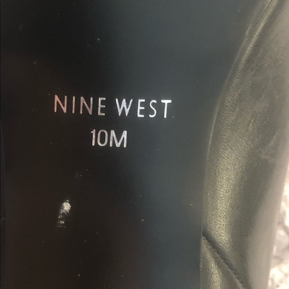 Nine West size 10 black leather heeled bootie’s platform toe  back zip - Picture 5 of 14